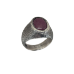 O17- Crimson Forge Ring – Dövme Tekniği ile Şekillendirilmiş Ruby Light Yüzük