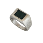 O43-  Zamora Emerald Signet Ring - Image 2